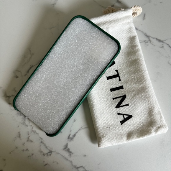 Leather Patina 14 plus iPhone case - Picture 2 of 5